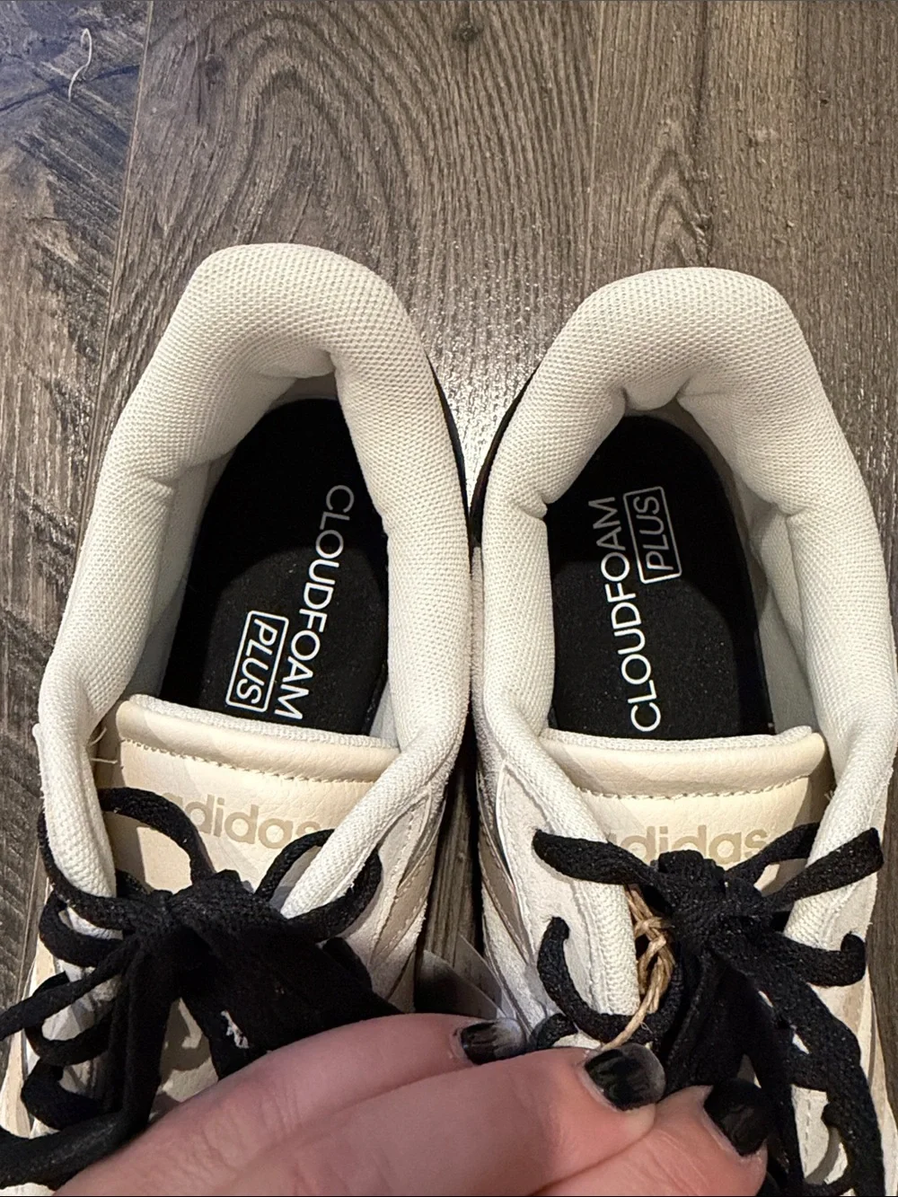 NWT adidas Breaknet Sneakers in White & Beige